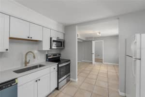 6494 3RD AVENUE, ST PETERSBURG, FL 33707 - MLS#MFRO6358050