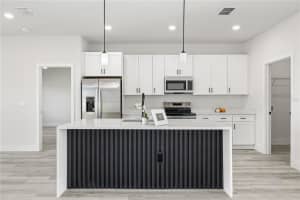 2390 156TH LOOP, OCALA, FL 34473 - MLS#MFRO6358088