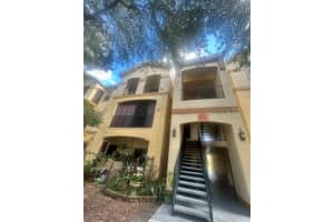 5616 Pinnacle Heights Cir #302, TAMPA