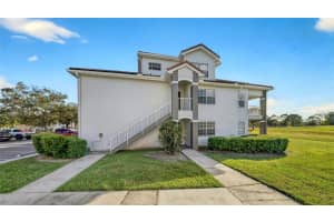 13917 FAIRWAY ISLAND DRIVE, ORLANDO, FL 32837 - MLS#MFRO6358307