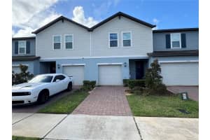 762 Legacy Dr, DAVENPORT