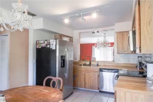 602 OAK MANOR CIRCLE, ORLANDO, FL 32825 - MLS#MFRO6358367