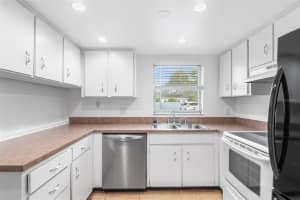 555 62ND STREET, ST PETERSBURG, FL 33707 - MLS#MFRO6358431