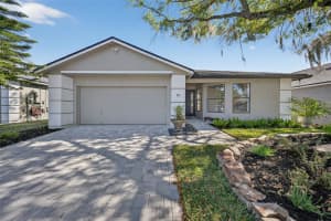 301 HOUND RUN PLACE, CASSELBERRY, FL 32707 - MLS#MFRO6358572