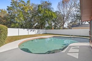 110 ALBRIGHTON DRIVE, LONGWOOD, FL 32779 - MLS#MFRO6358677