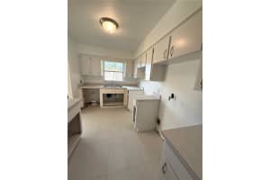 2725 JOHN PAUL DRIVE, ORLANDO, FL 32810 - MLS#MFRO6358709