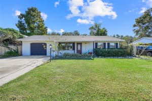 13638 COUNTRY CLUB DRIVE, TAVARES, FL 32778 - MLS#MFRO6359032