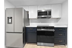 805 SKY LAKE CIRCLE, ORLANDO, FL 32809 - MLS#MFRO6359090