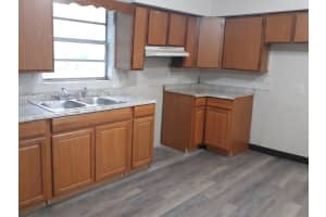 350 MAPLE STREET, DAYTONA BEACH, FL 32114 - MLS#MFRO6359194