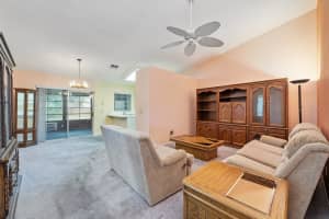 9701 CARMEL PARK DRIVE, ORLANDO, FL 32817 - MLS#MFRO6359206