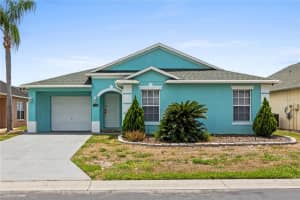 325 Reserve Dr, DAVENPORT