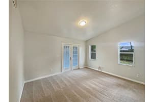 136 KINGS POND AVENUE, WINTER HAVEN, FL 33880 - MLS#MFRO6359502