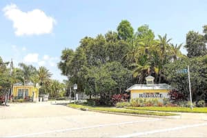 5662 WHITEHEAD STREET, BRADENTON, FL 34203 - MLS#MFRO6359524