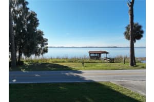 2349 LAKESHORE DRIVE, MOUNT DORA, FL 32757 - MLS#MFRO6359574