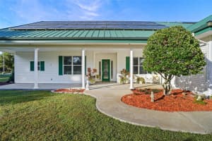 2216 N COUNTY ROAD 426, OVIEDO, FL 32765 - MLS#MFRO6359631