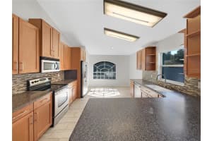 3854 BELLEWATER BOULEVARD, RIVERVIEW, FL 33578 - MLS#MFRO6359695