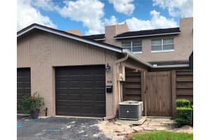 806 TOWN CIRCLE, MAITLAND, FL 32751 - MLS#MFRO6359799