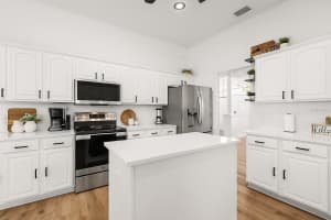 39634 HARBOR HILLS BOULEVARD, LADY LAKE, FL 32159 - MLS#MFRO6359806