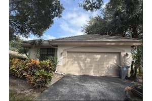 4945 PINE TREE DRIVE, BOYNTON BEACH, FL 33436 - MLS#MFRO6359890