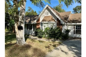 951 LAKE PLEASANT ROAD, APOPKA, FL 32712 - MLS#MFRO6359954