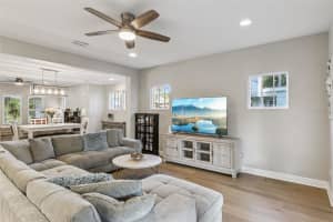 210 HIBISCUS COURT, ORLANDO, FL 32801 - MLS#MFRO6360156