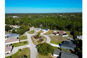 11453 LAKE DRIVE, LEESBURG, FL 34788 - MLS#MFRO6360343