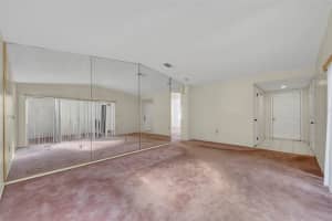 984 ALICANTE AVENUE, ORLANDO, FL 32807 Sold 12/30/25