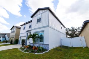 35576 Eastbrook Ave Zephyrhills, FL 33541 - Off Market