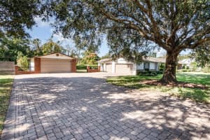 300 IDYLLWILDE DRIVE, SANFORD, FL 32771 - MLS#MFRO6360475