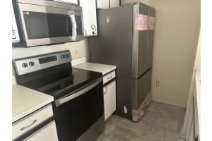 2202 KEY WEST COURT, KISSIMMEE, FL 34741 - MLS#MFRO6360642