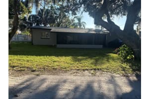 903 N HARBOR TERRACE, TAVARES, FL 32778 - MLS#MFRO6360677