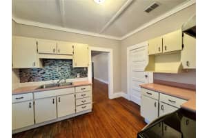 235 COLUMBIA AVENUE, LAKE CITY, FL 32025 - MLS#MFRO6360742