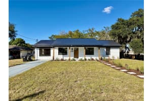 300 6TH STREET, FROSTPROOF, FL 33843 - MLS#MFRO6360781