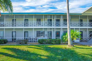 1600 LAKE PARKER DRIVE, LAKELAND, FL 33805 - MLS#MFRO6360978