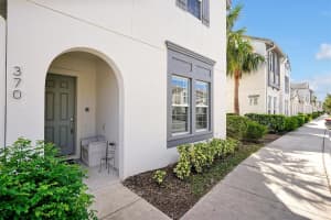 370 CAPTIVA DRIVE, DAVENPORT, FL 33896 - MLS#MFRO6361069