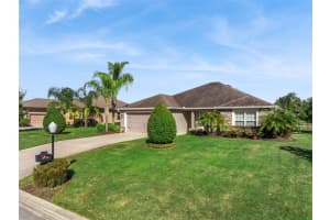 36732 Alaqua Ct, EUSTIS
