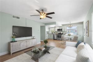 6262 EMERSON AVENUE, ST PETERSBURG, FL 33707 - MLS#MFRO6361143