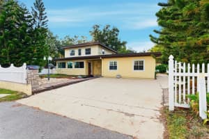 2712 CRYSTAL LAKE DRIVE, ORLANDO, FL 32806 - MLS#MFRO6361187