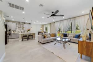 1970 STANDING ROCK CIRCLE, OAKLAND, FL 34787 - MLS#MFRO6361226