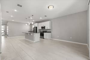 1944 CHICKASAW BOULEVARD, DAVENPORT, FL 33837 - MLS#MFRO6361234