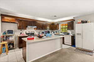 3905 SE 7TH ST, OCALA, FL 34471 - MLS#MFRO6361539