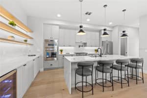 902 SHADY LANE DRIVE, ORLANDO, FL 32804 - MLS#MFRO6361585