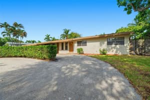 2833 35TH STREET, LIGHTHOUSE POINT, FL 33064 Sold 01/16/26