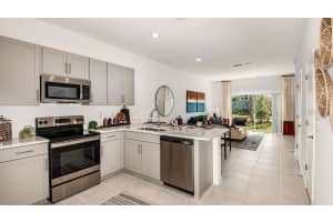 8677 DAYBREAK STREET, SARASOTA, FL 34241 - MLS#MFRO6361726