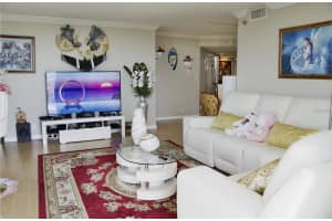 400 E Colonial Dr #1609 Orlando, FL 32803 - Off Market