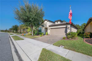 372 TOLDEDO ROAD, DAVENPORT, FL 33837 - MLS#MFRO6361980