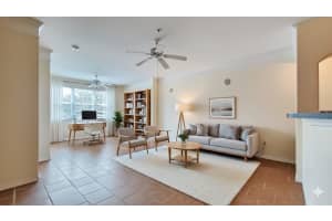 6685 QUEENS BOROUGH AVENUE, ORLANDO, FL 32835 - MLS#MFRO6361995