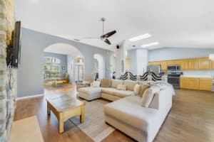 14301 ROXSHIRE DRIVE, ORLANDO, FL 32837 - MLS#MFRO6362002