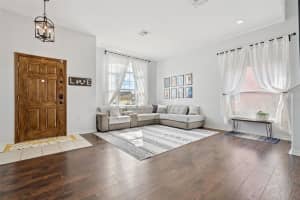 369 VIZCAY WAY, DAVENPORT, FL 33837 - MLS#MFRO6362115