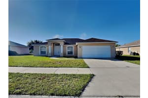 817 HIGHLAND CREST LOOP, LAKE WALES, FL 33853 - MLS#MFRO6362127